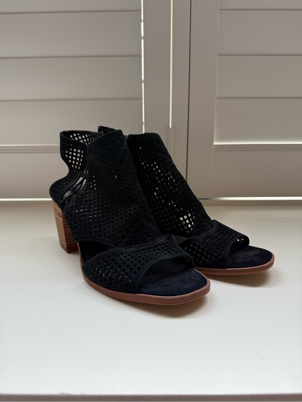 Vince Camuto Black Perforated Open-Toe Block Heel Sandals
